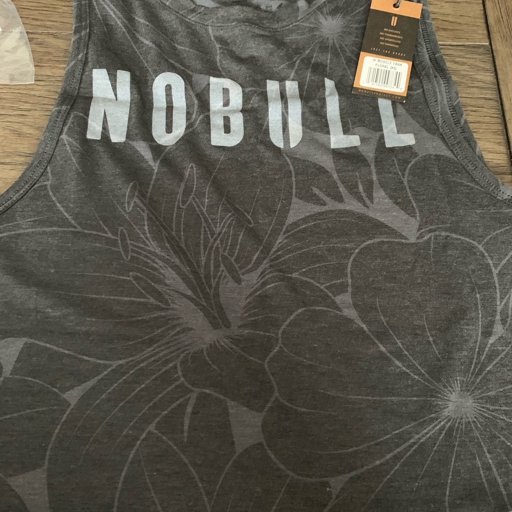 No bull Project crop tops.